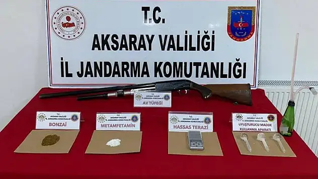 Aksaray'da jandarmadan uyuşturucu operasyonu
