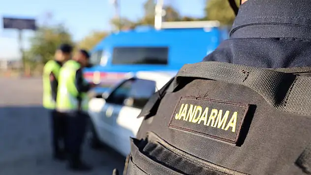 Aksaray'da jandarmanın yakaladığı 8 aranan şahıs cezaevine gönderildi
