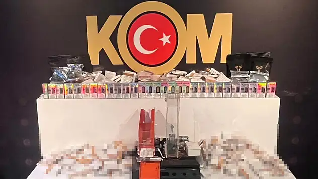Aksaray'da kaçak sigara deposuna baskın: 1 gözaltı
