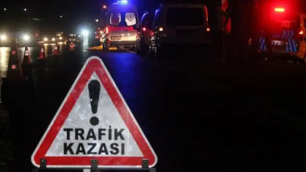 Aksaray'da kamyon ile çarpışan otomobilin sürücüsü öldü
