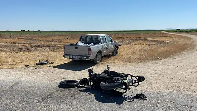 Aksaray'da kamyonet ile motosiklet çarpıştı: 1 ölü, 2 yaralı
