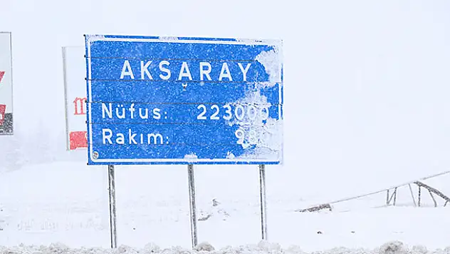 Aksaray'da kar etkisini sürdürüyor
