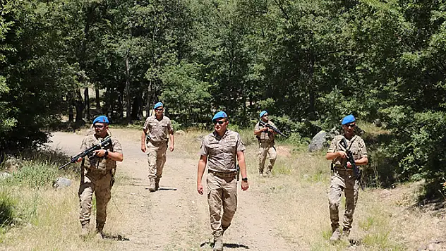 Aksaray'da komandolar havadan ve karadan yangına karşı teyakkuzda
