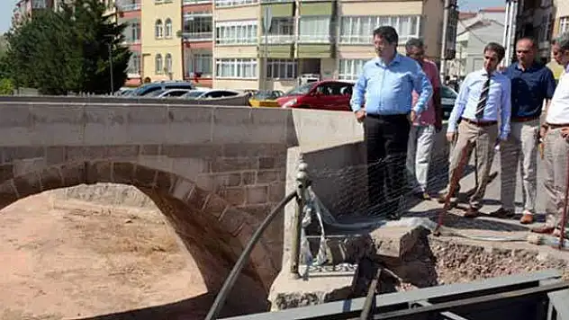 Aksaray'da köprü çalışmaları sürüyor