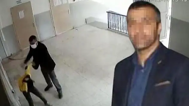 Aksaray'da öğrencisine şiddet uygulayan öğretmenle ilgili yeni gelişme! Cezası ertelendi
