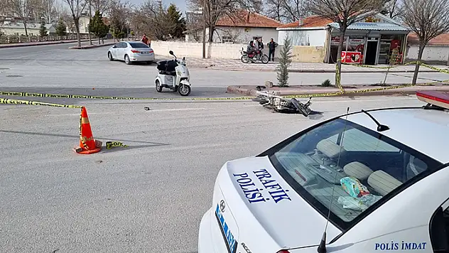 Aksaray'da otomobille çarpışan motosikletli öldü

