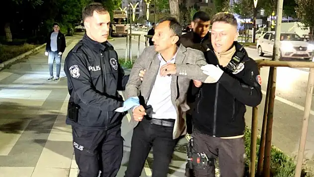Aksaray'da polis ve alkollü sürücü arasında ilginç diyalog: 'Ayakkabımı kim aldı?'