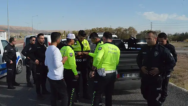 Aksaray'da polisin 'dur' ihtarına uymayan şüpheli kovalamaca sonucu yakalandı
