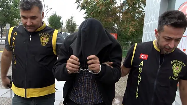 Aksaray'da sigara izmariti kavgasında 4 kişiyi bıçaklayan baba ve oğlu adliyede
