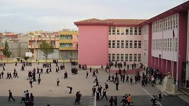 Aksaray'da skandal! Veliler Otizmli öğrencileri yuhaladı! Sınıfların kapatılmasını istedi!