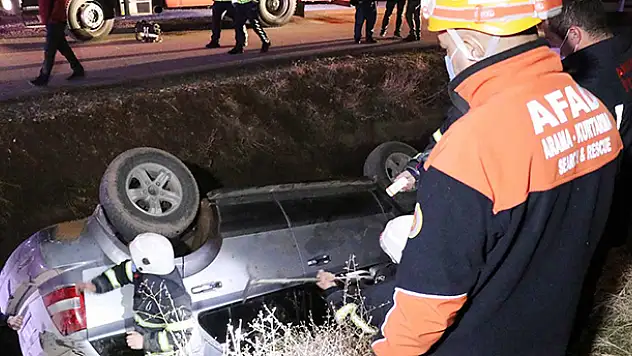 Aksaray'da sulama kanalına düşen araç ekipleri alarma geçirdi
