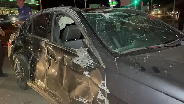 Aksaray'da tır ile otomobil çarpıştı: 6 yaralı

