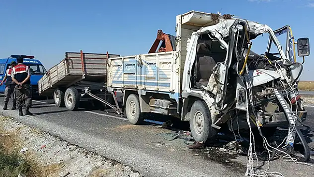 Aksaray'da trafik kazası: 1 ölü, 1 yaralı