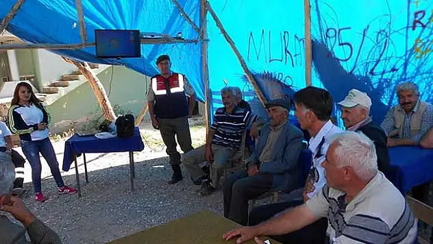 Aksaray'da traktör sürücülerine eğitim verildi