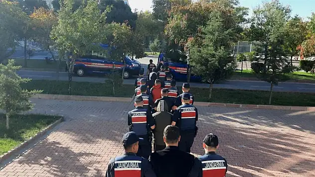 Aksaray'da uyuşturucu tacirlerine operasyon: 3 tutuklama
