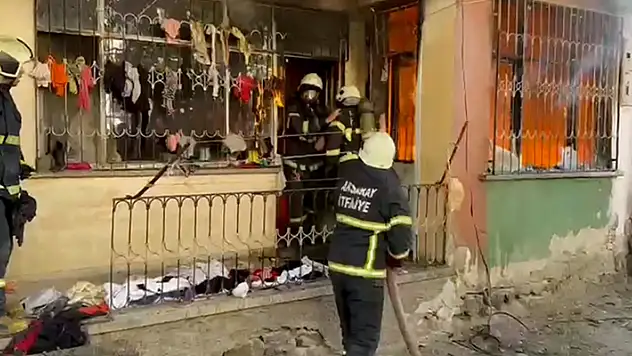 Aksaray'da yangında dolaba saklanan 4 yaşındaki kız çocuğu can verdi
