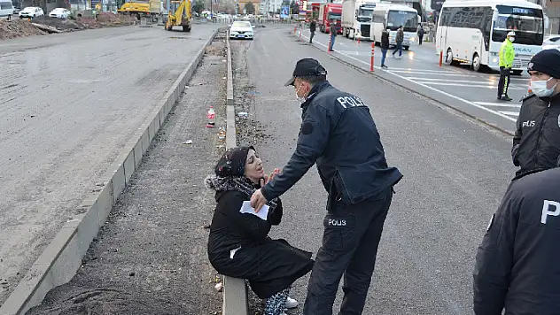 Aksaray'da yaşandı! Kaza yerinden geçerken ölen kişinin annesi olduğunu öğrendi! Kahreden an...