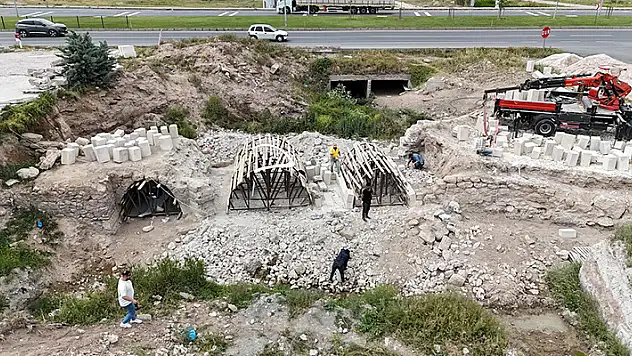 Aksaray'daki tarihi Osmanlı köprüsü restore ediliyor
