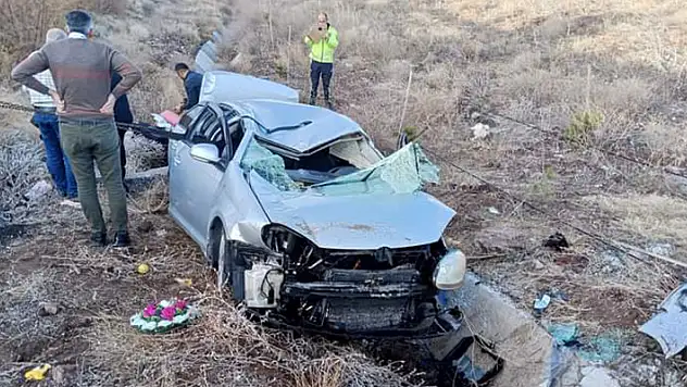 Aksaray'daki trafik kazasında 1 kişi öldü, 4 kişi yaralandı
