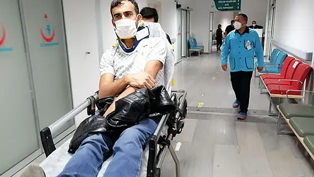 Aksaray-Konya kara yolunda mazot tankeri yüklü tır şarampole devrildi: 1 yaralı