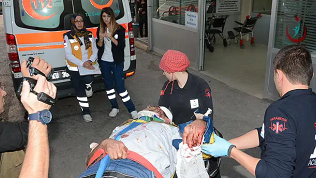 Aksaray-Konya yolunda kaza! 3 yaralı