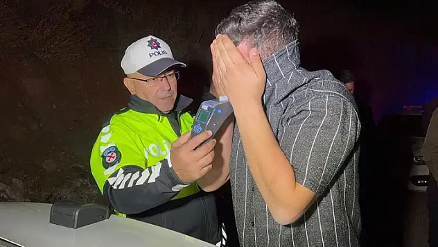 Aksaray sokaklarında alkollü sürücü ve polis kovalamacası