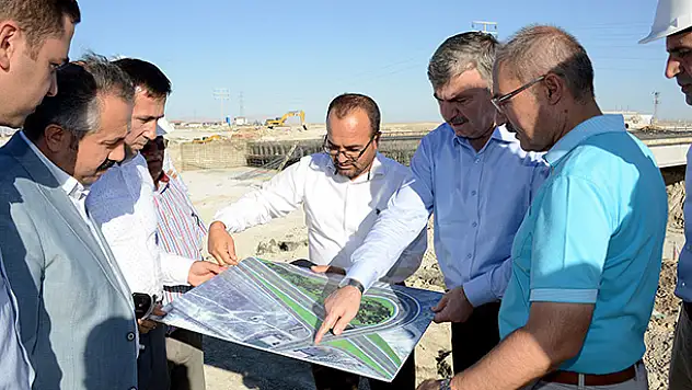 Aksaray Yolu Organize Sanayi Köprülü Kavşağının temeli atılıyor