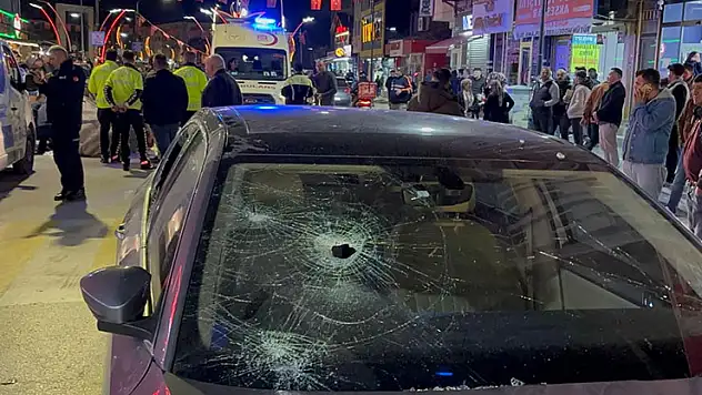Aksaray'da alkollü sürücünün kullandığı otomobil 4 araca çarptıktan sonra durabildi