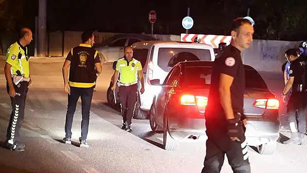 Aksaray'da araçlar ve şahıslar didik didik arandı