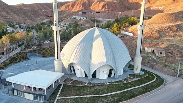 Aksaray'da Bedir Muhtar Cami ve Külliye Projesi tamamlandı
