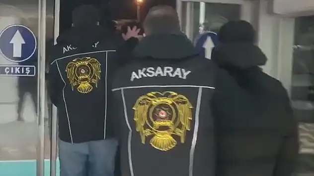 Aksaray'da bıçakçı dükkanını soyan 3 şüpheli yakalandı