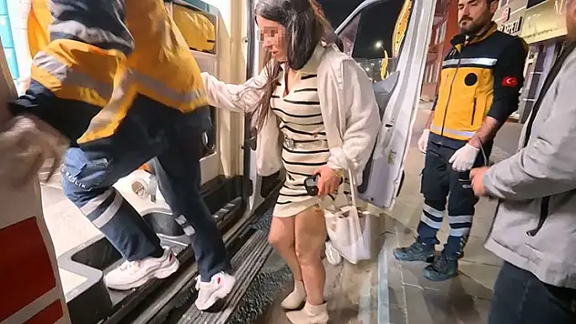 Aksaray'da bir kadın, erkek arkadaşının görüştüğü kadını bıçakladı