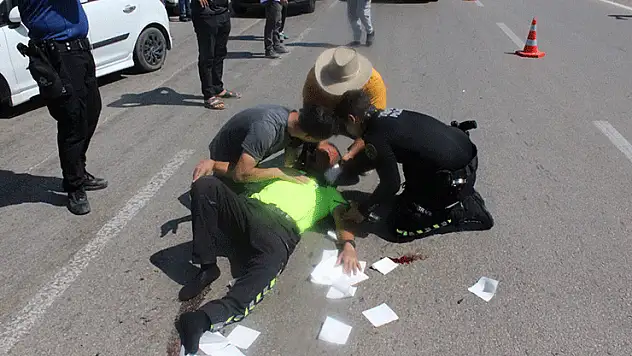 Aksaray'da ehliyetsiz sürücü, 'dur' ihtarına uymadı, motosikleti ile polise çarptı