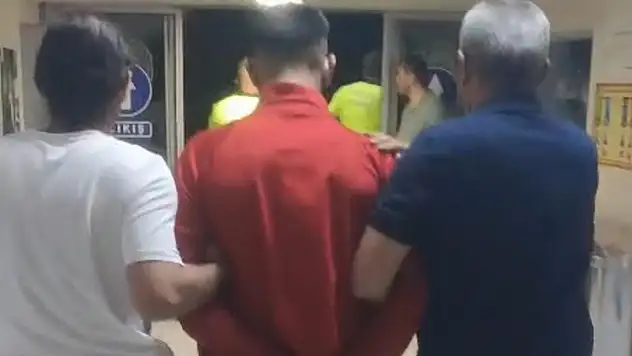 Aksaray'da hırsızlıktan 24 yıl hapsi olan şahıs yorgan altında yakalandı