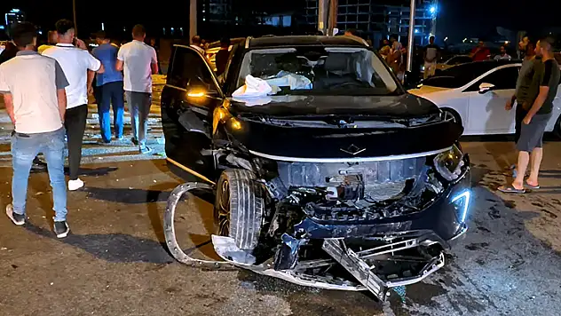 Aksaray'da iki araç çarpıştı: 7 yaralı