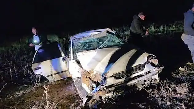 Aksaray'da kontrolden çıkan otomobil takla attı: 3 yaralı