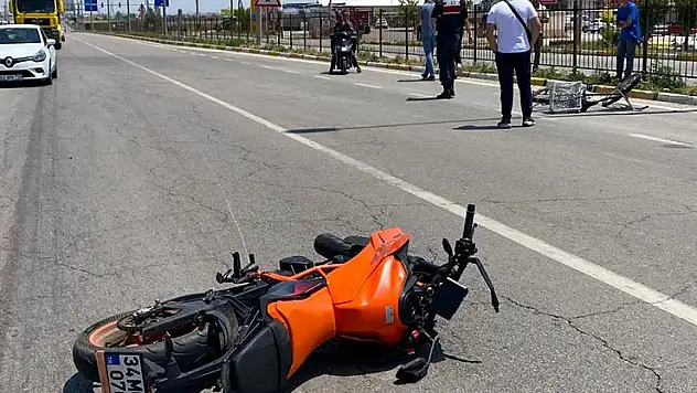 Aksaray'da motosikletin çarptığı bisikletli ağır yaralandı
