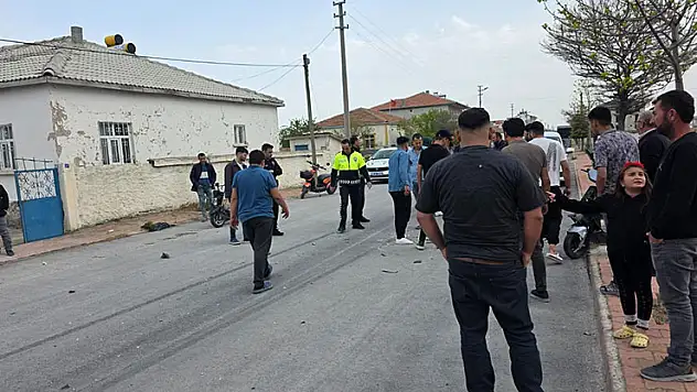 Aksaray'da otomobille çarpışan elektrikli motosiklet sürücüsünün gözü çıktı