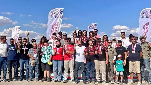 Aksaray'da uzay modelleri şampiyonasında 65 sporcu kıyasıya yarıştı
