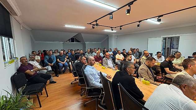 Akşehir AK Parti'de vefa mesajı! Eski yöneticiler unutulmadı