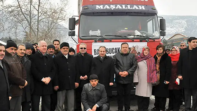 Akşehir Ak Parti'den Bayırbucak'a yardım