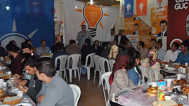 Akşehir AK Parti Gençlerle Buluştu
