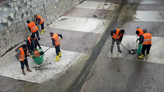 Akşehir Belediyesinden kış temizliği