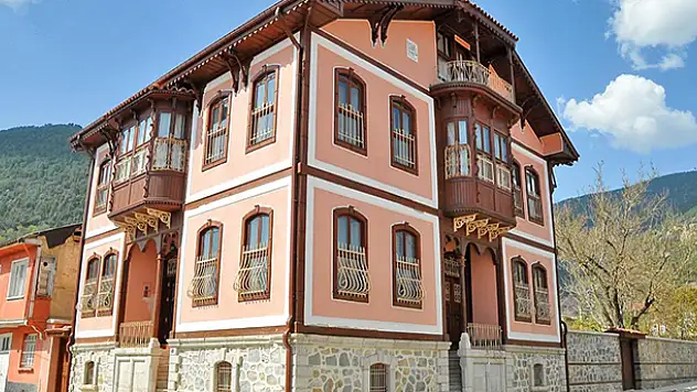 Akşehir Belediyesine bağlı olan işletmeler açıldı