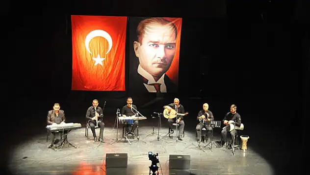 Akşehir Belediyesinin online Türk Sanat Müziği konseri ilgi gördü