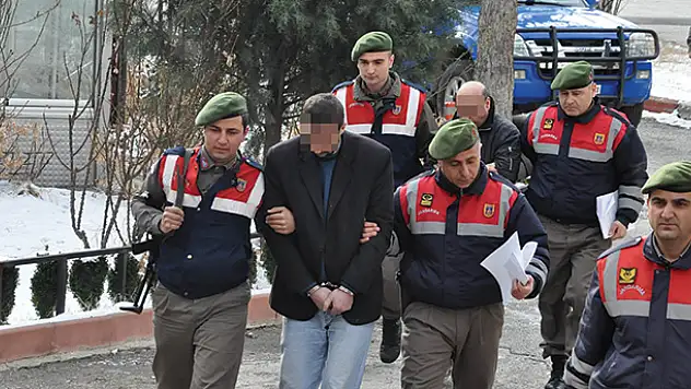 Akşehir'de bakır kablo hırsızları yakalandı