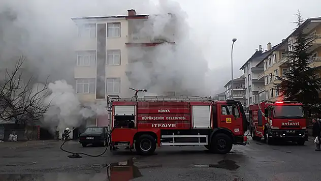 Akşehir'de depo yangını