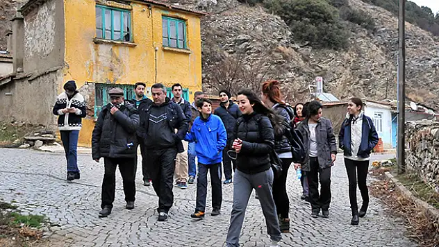 Akşehir'de Farkını Hisset projesi dikkat çekti