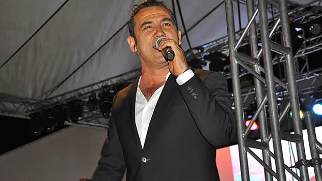 Akşehir'de Ferhat Göçer konseri