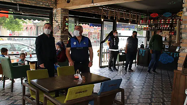 Akşehir'de koronavirüs denetimleri sürüyor